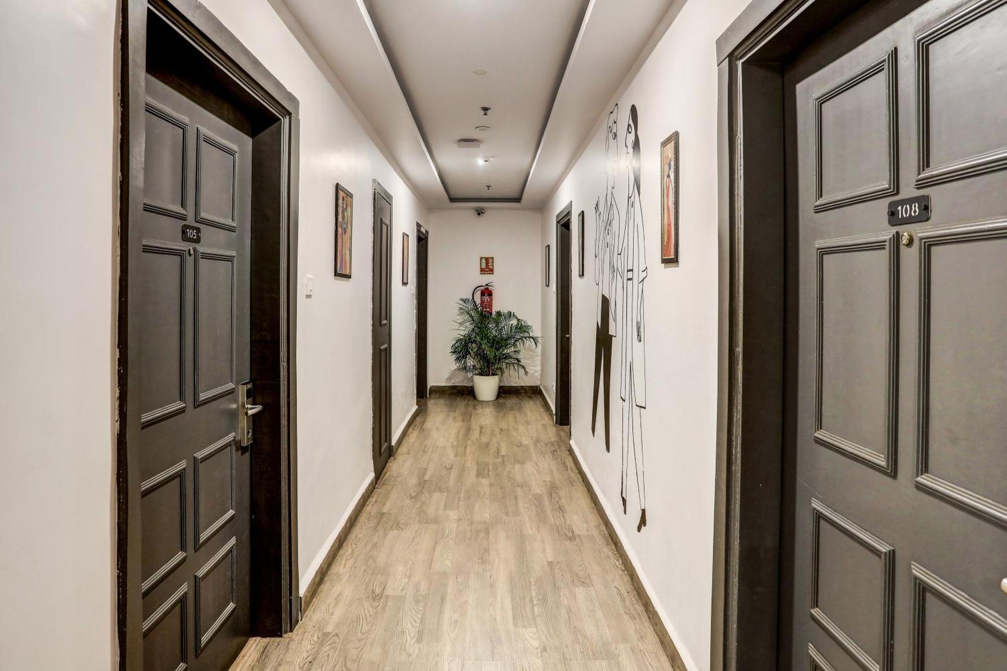 Super Townhouse Swain Heritage Бхубанешвар Екстериор снимка